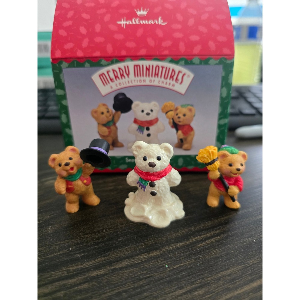 Hallmark Merry Miniatures Snowbear Season 3-Piece Set 1997 Holiday Bears QFM8602